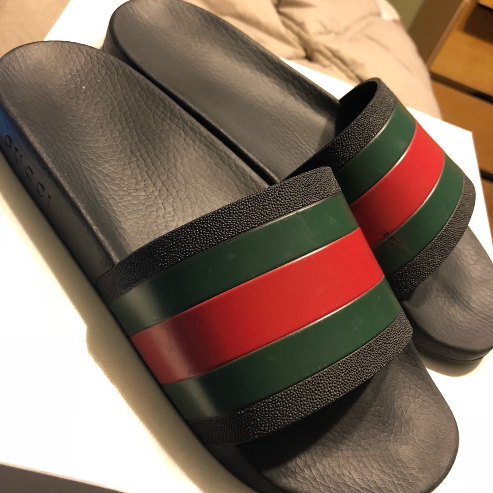 Men’s Gucci “Pursuit 72 Slide” Sandal Size 10.5US